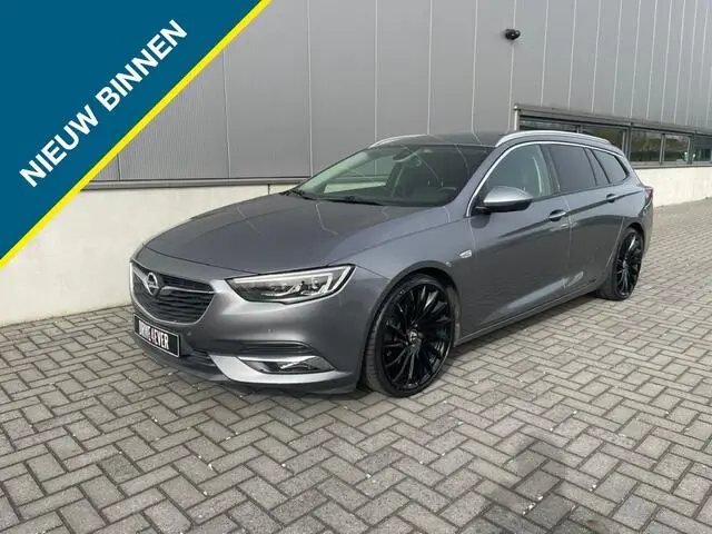 Photo 1 : Opel Insignia 2018 Essence