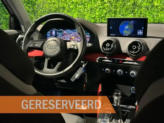 Photo 1 : Audi Q2 2017 Petrol