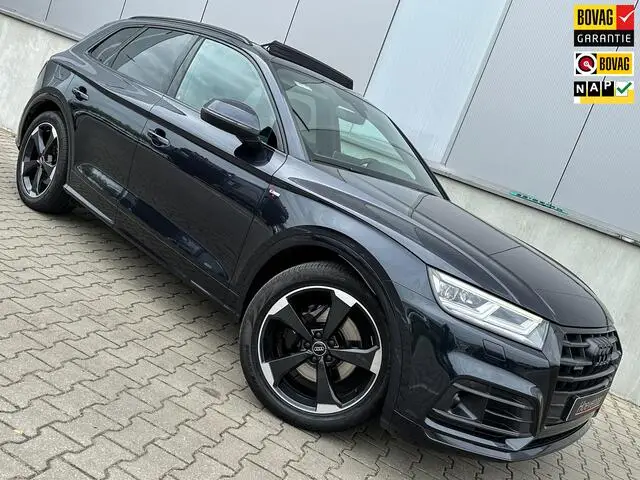 Photo 1 : Audi Q5 2019 Hybrid