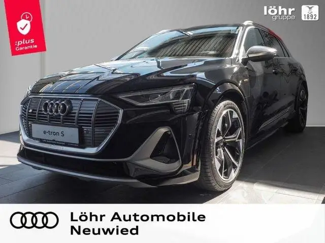 Photo 1 : Audi E-tron 2022 Electric